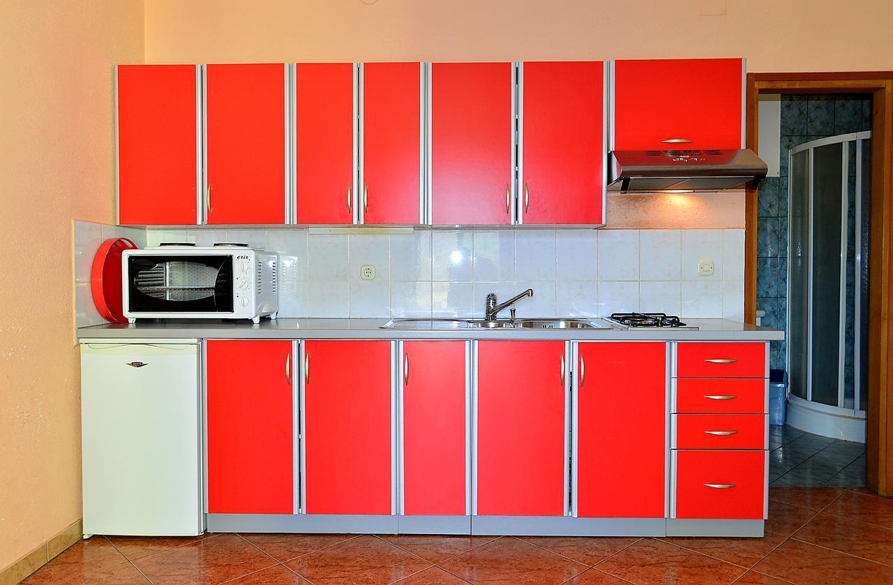 Apartments Milica 56 Pula Exterior photo