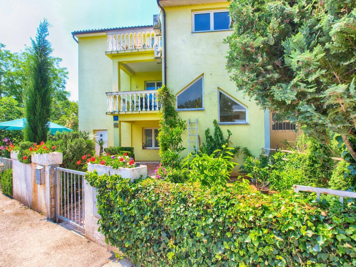 Apartments Milica 56 Pula Exterior photo