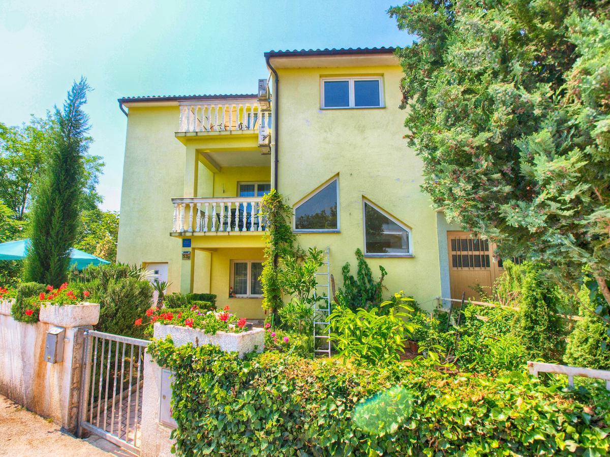Apartments Milica 56 Pula Exterior photo