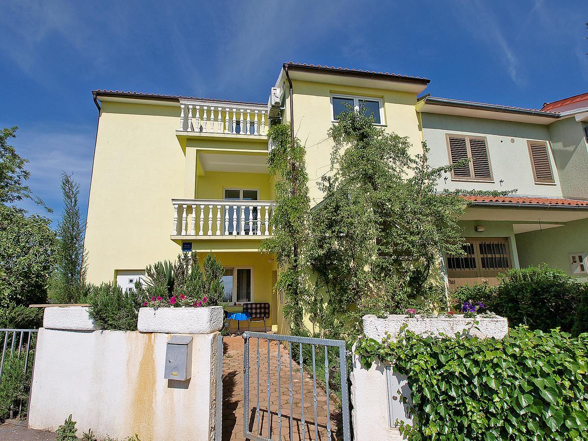 Apartments Milica 56 Pula Exterior photo