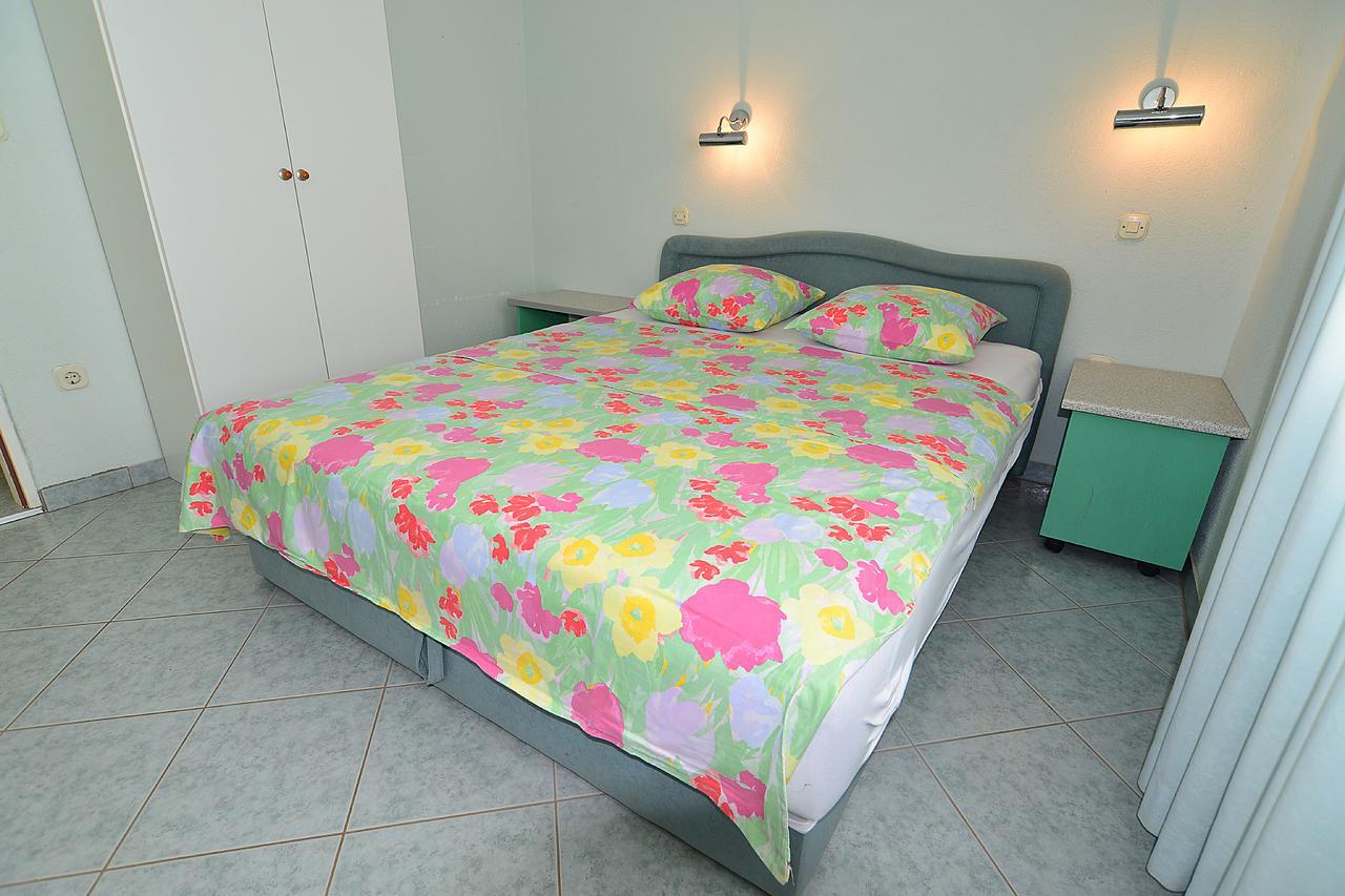 Apartments Milica 56 Pula Exterior photo