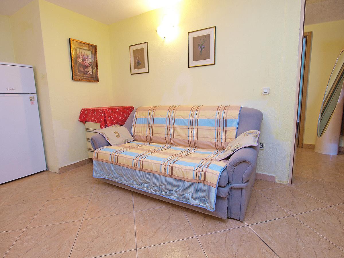 Apartments Milica 56 Pula Exterior photo