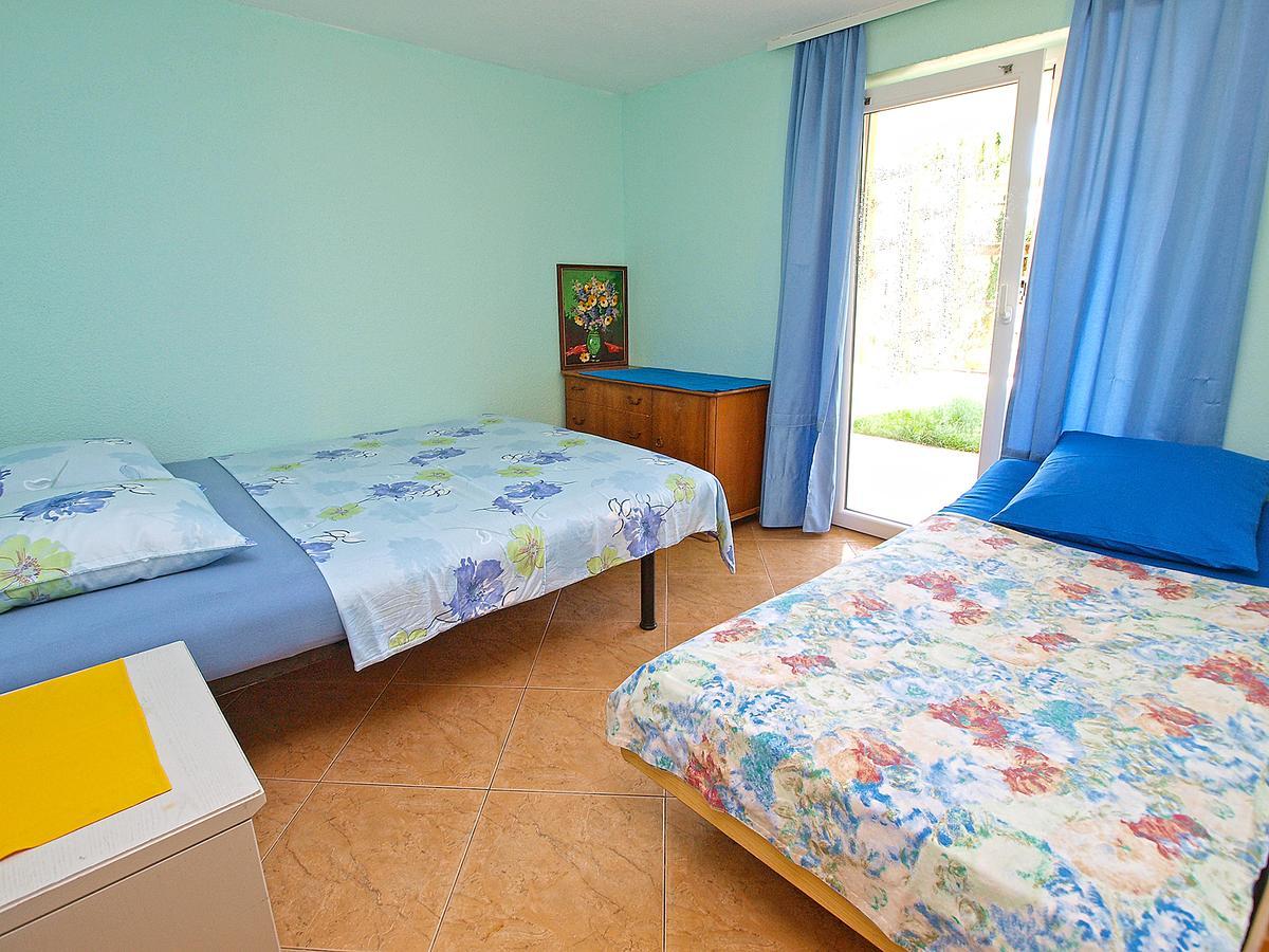 Apartments Milica 56 Pula Exterior photo