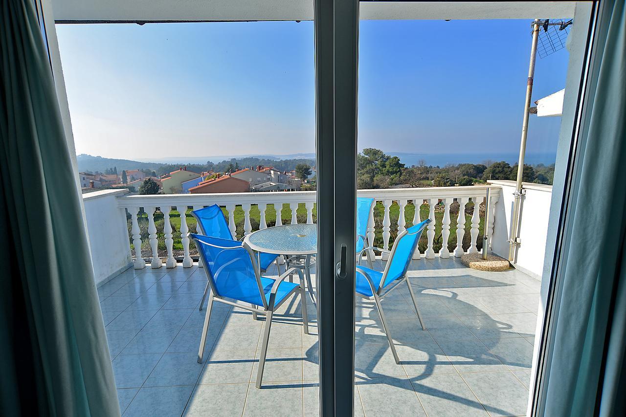 Apartments Milica 56 Pula Exterior photo