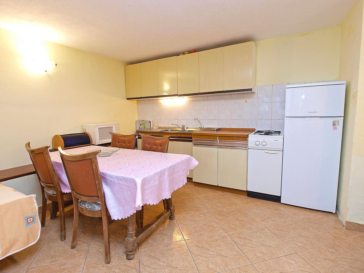 Apartments Milica 56 Pula Exterior photo